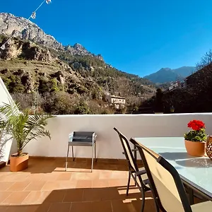 https://casa-cris-cazorla-riverside.es-andalucia.com